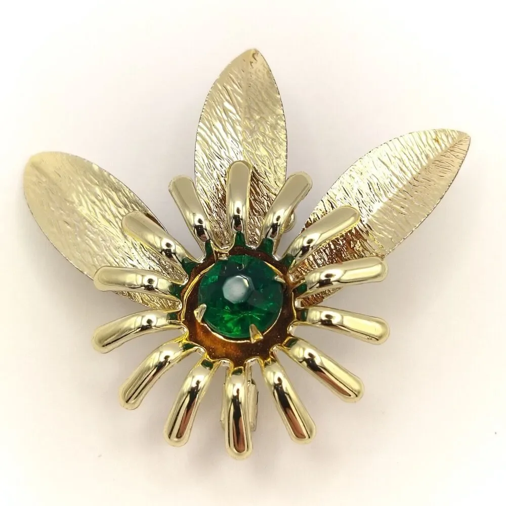 Green Stone Flower Gold Tone Vintage Pin Brooch